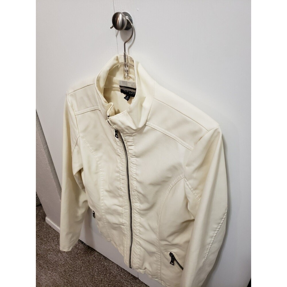 Brand NEW LOOK, Women Cream Faux Leather Size Small